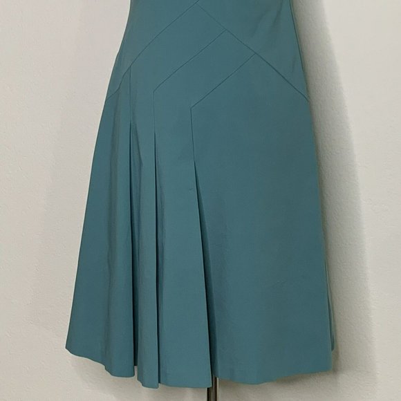 Lafayette 148 NY Women's Size 0 Blue Sleeveless Pleated Sheath Dress - Picture 2 of 16